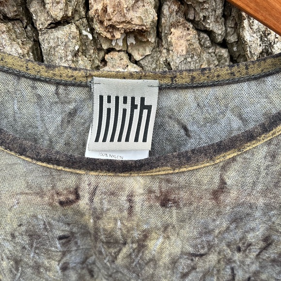 ⭐️Lilith Sheer Blouse in size S - Picture 3 of 5